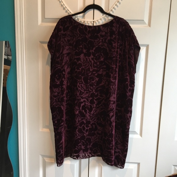 [Wilfred] Silk/Velvet Maroon Floral Shift Dress - Picture 5 of 7